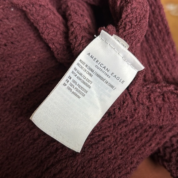 women’s american eagle maroon sweater - Picture 4 of 4